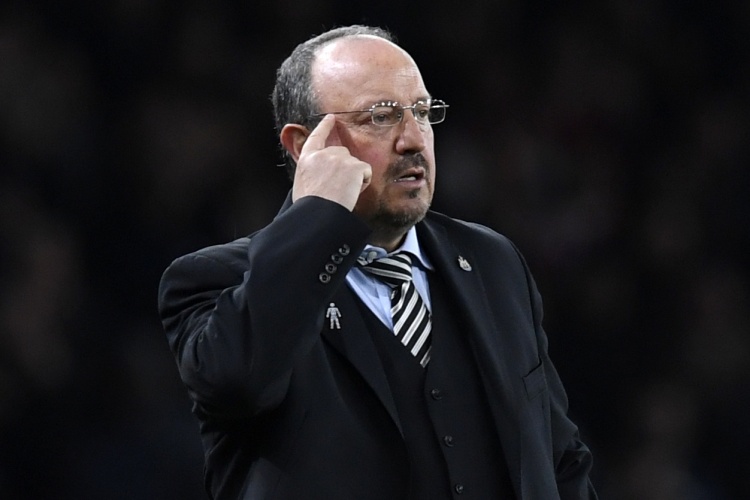 mk体育-讨论结束❌贝尼特斯:我知道你们最后要问梅or罗,所以我选萨拉赫