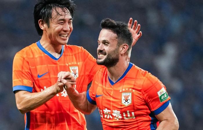 中超神锋天神下凡:2场狂轰7球,灌国安4球,灌申花3球